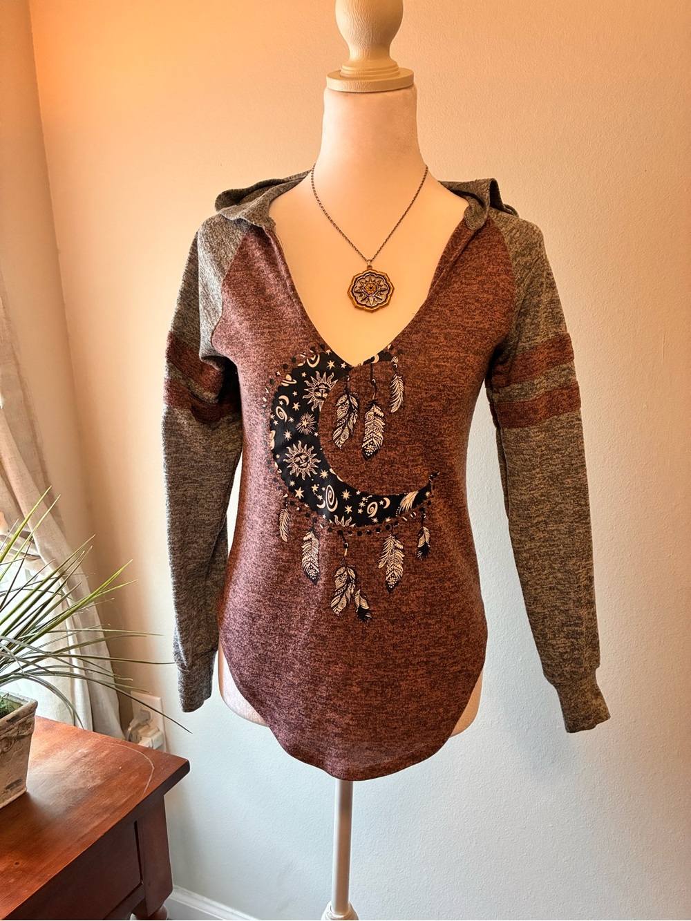 No Boundaries Rust & Gray Hooded Knit Top with Crescent Feather Graphic